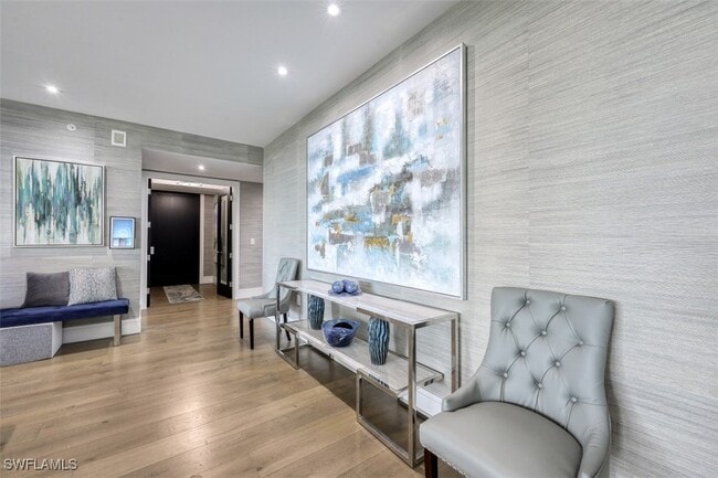 Photo - 13915 Old Coast Rd Unidad 305