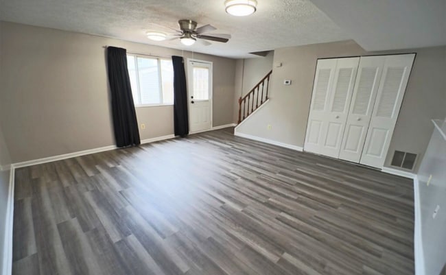 Photo - 7028 Hames Ct