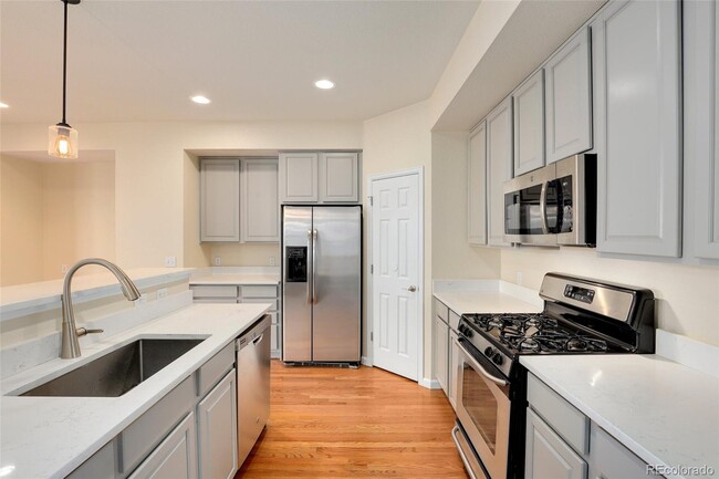 Building Photo - 3680 S Beeler St Unit 4