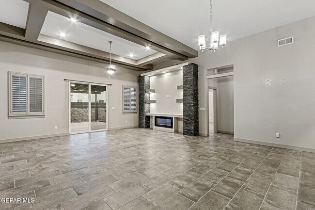 Photo - 12365 Desert Pine Ave