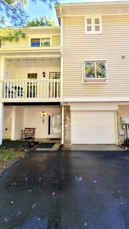 Building Photo - 1111 Island Woods Dr Rental