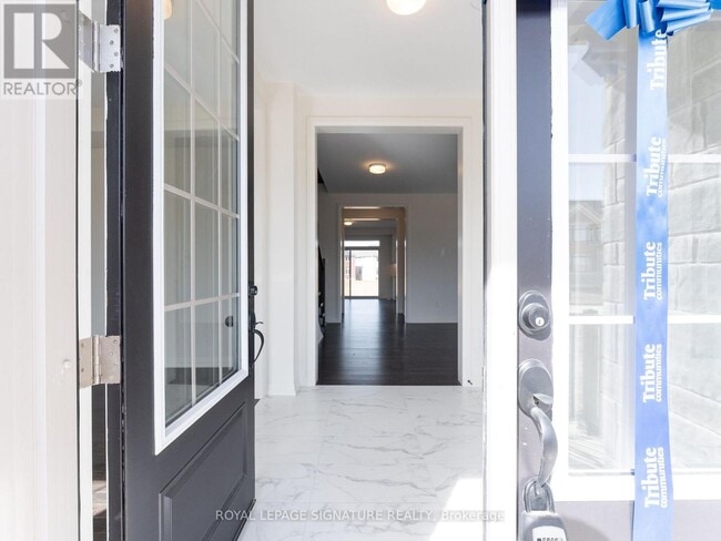 Photo - 4 Mayflower Gdn