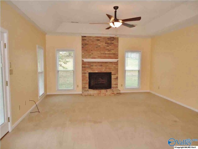 Photo - 722 Highland Dr