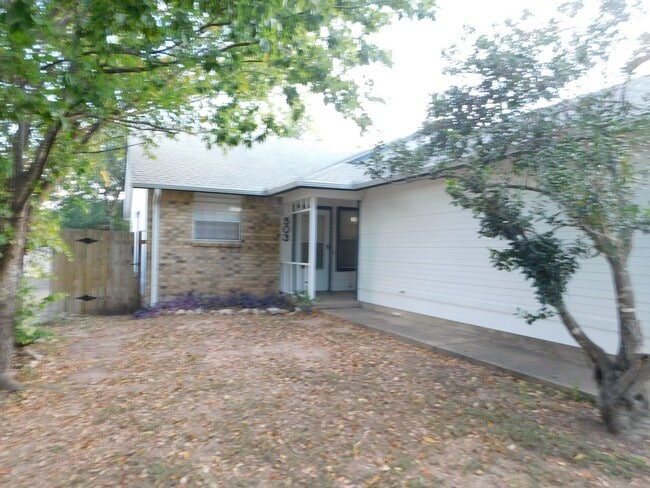 Building Photo - K Askari Properties  ( 501/503 Willow Bend Cv ) Unit 503