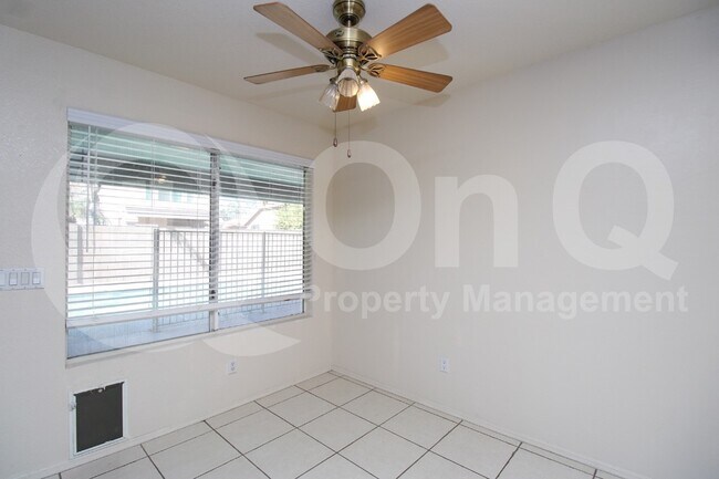 Photo - 1560 W Kent Dr
