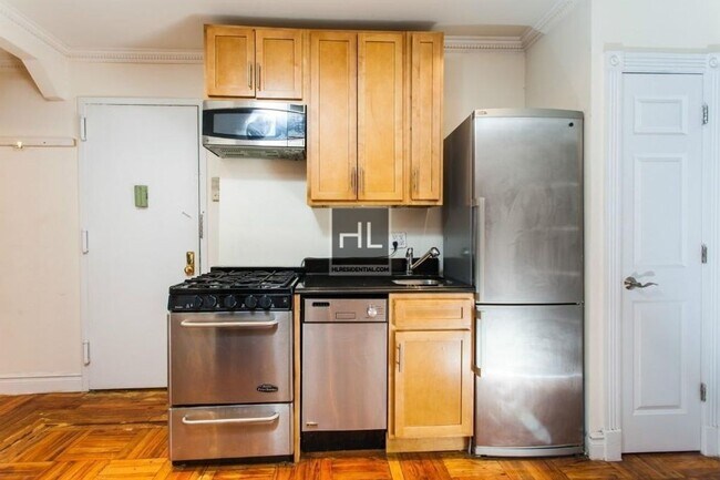 East 23rd Street - East 23rd Street Apartment Unit 14