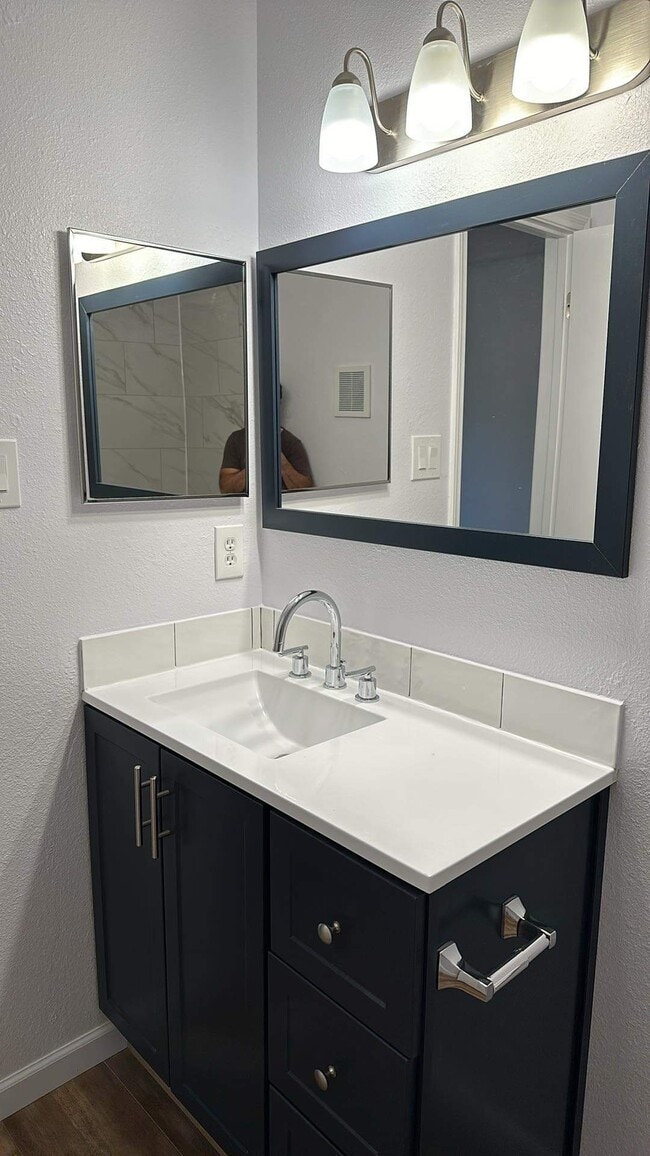 Photo - 9700 Leawood Blvd Condo Unit 1404