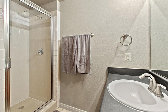 Photo - 2515 Pearl St Unit 102