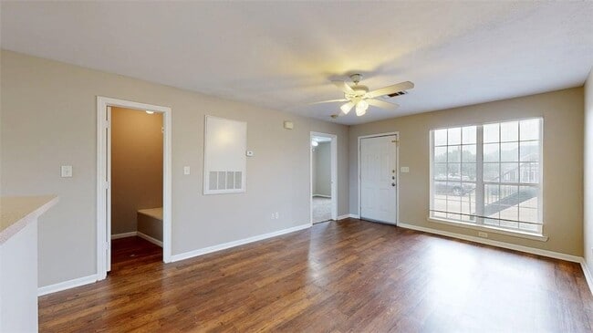 Photo - 1507 Hollow Hill Dr Unit A