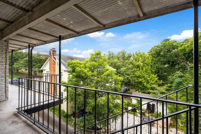 Photo - 710 E Dean Keeton St