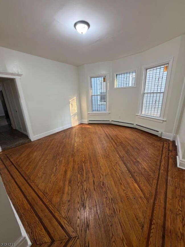 Photo - 126 N 17th St