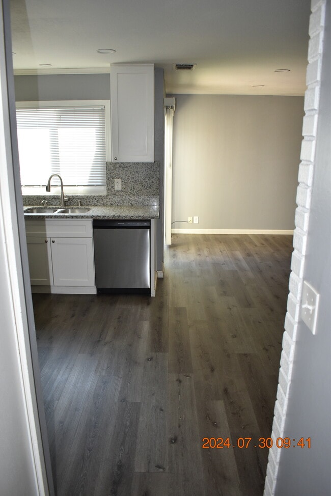 Photo - 330 Bald Pate Dr