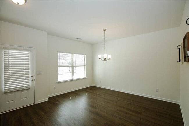 Photo - 124 Finley Dr