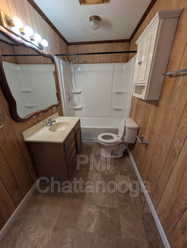 Photo - 1542 Burning Bush Rd