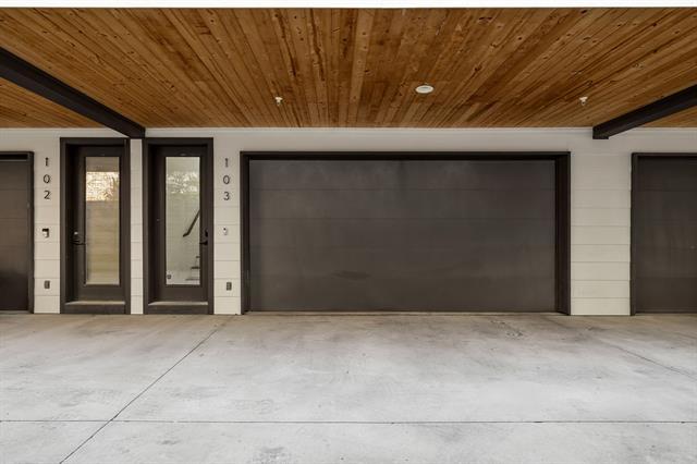 Photo - 2317 Moser Ave Unidad 103