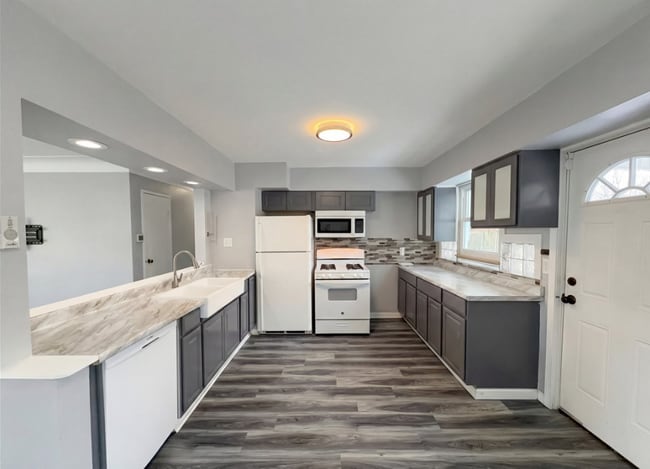 Photo - 18715 Libby Rd