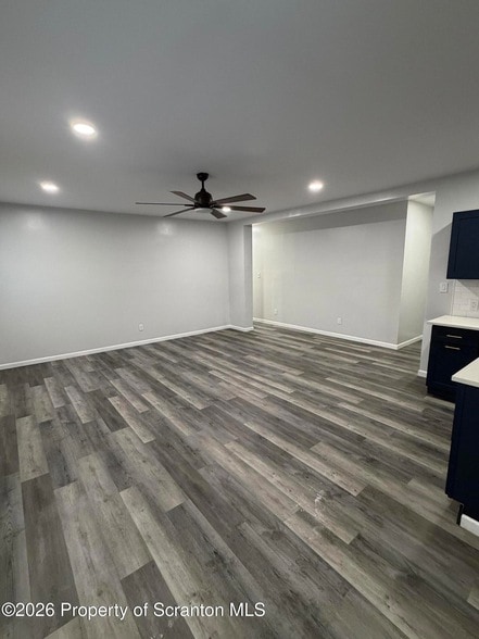 Photo - 539 E Pine St