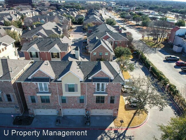 Photo - 2002 Azure Pointe