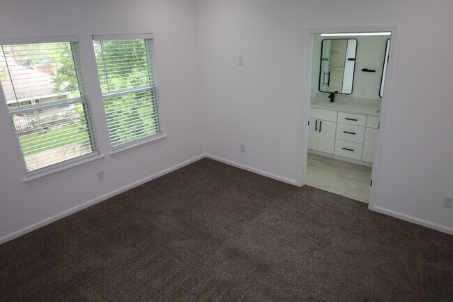 Photo - 6614 Foster St