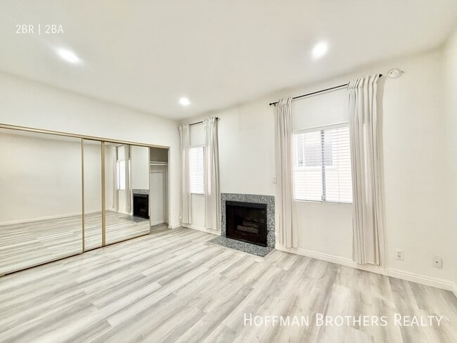 Photo - 11933 Goshen Ave Unit 102