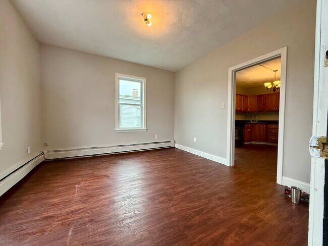 Photo - 8 Dalton St Unit Third Floor