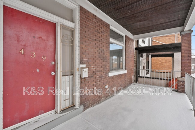 Photo - 439 Kingsboro St