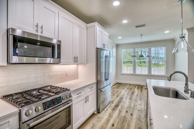Photo - 113 Conifer Ct