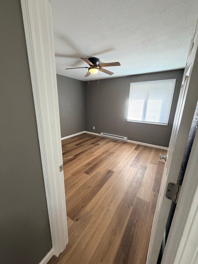 Maple Ave Apartments