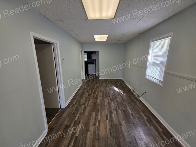 1533 John St Unit 1