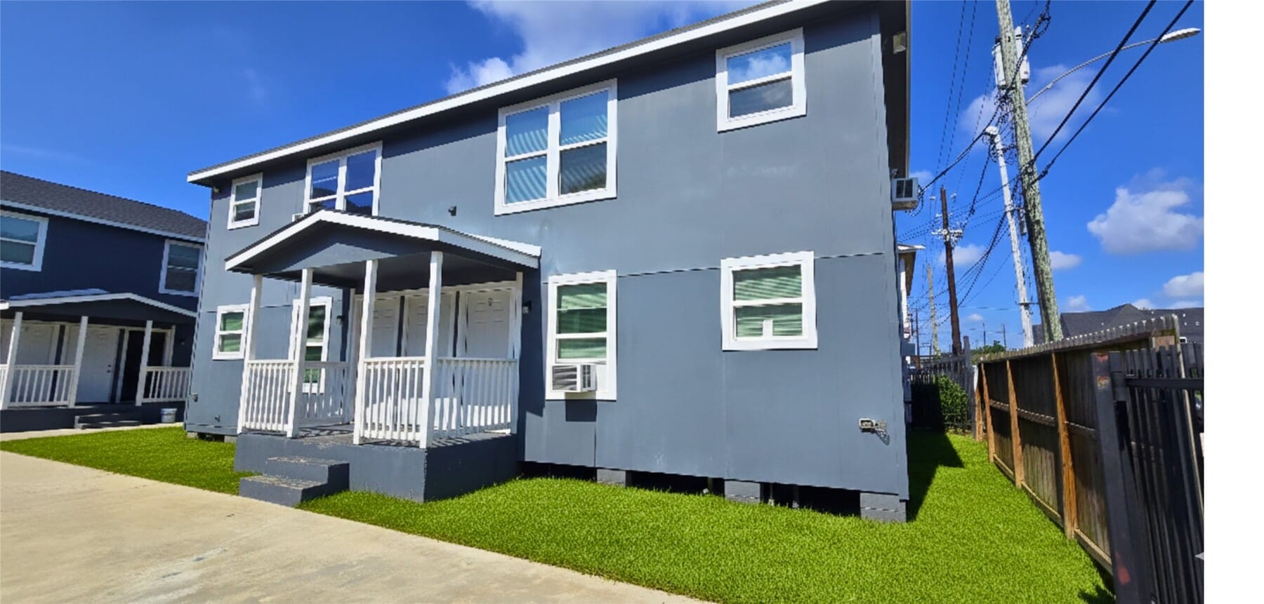 Photo - 3614 Tuam St