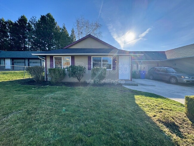 Photo - 3690 NE 8th St