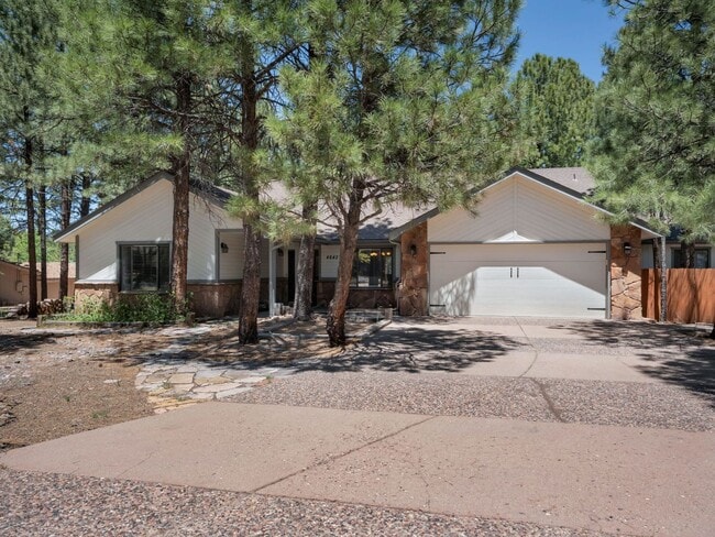 Gorgeous Furnished Country Club Rental - Gorgeous Furnished Country Club Rental