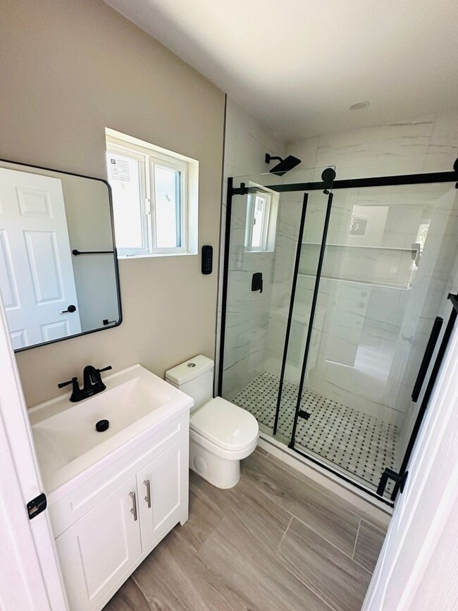 Photo - Gorgeous 1BD/1BA all appliances included. Move in ready!! Unidad 20239 (JADU)