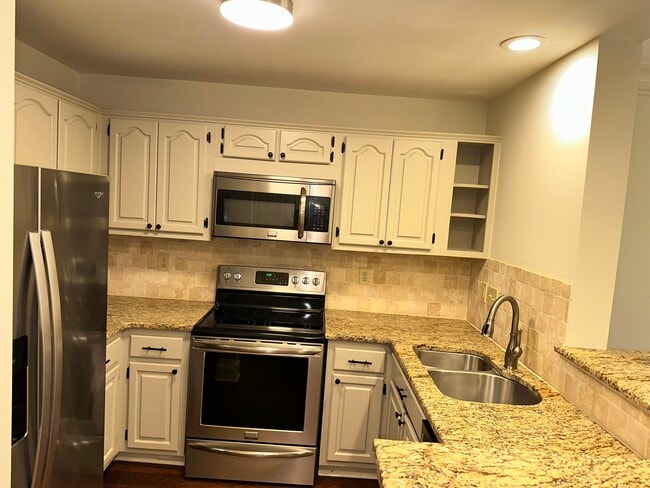 Photo - 5400 Park Ave Unit 209