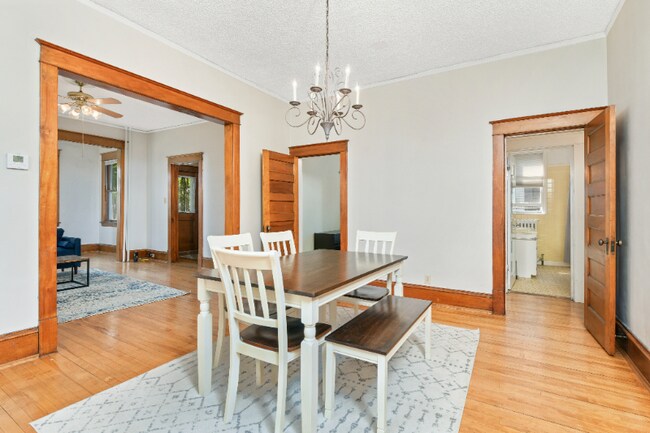 Photo - 567 Ottawa Ave