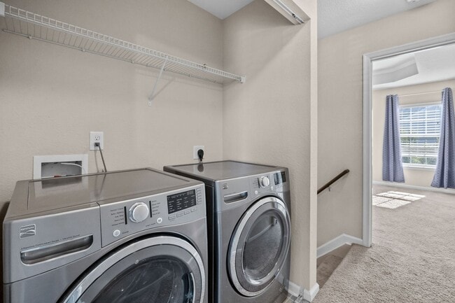 Photo - Beautiful Townhome for Rent in Virginia Be...