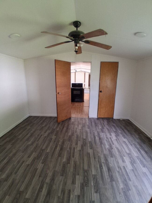 Building Photo - East Village Mobile Home Community Unit Lot 10