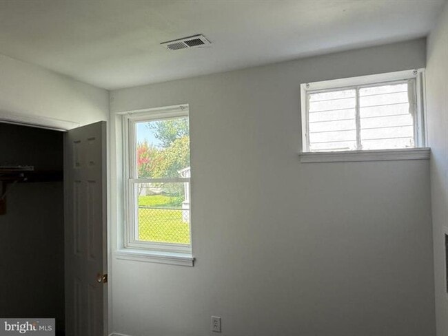 Photo - Stuart Street Apartments Unit Apt 1