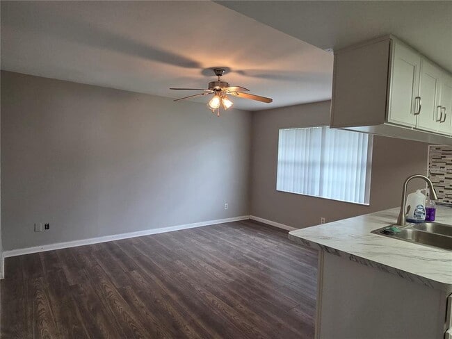 Photo - 7005 Pin Cherry Ln