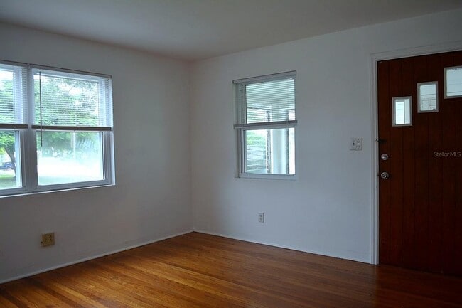 Photo - 1401 34th Ave N