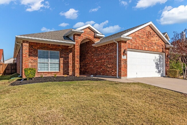 Photo - "Spacious 4-Bedroom Home with Chef’s Kitchen and a Master Retreat!"