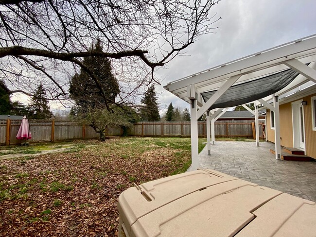 Photo - Practical Renton rambler with large yard