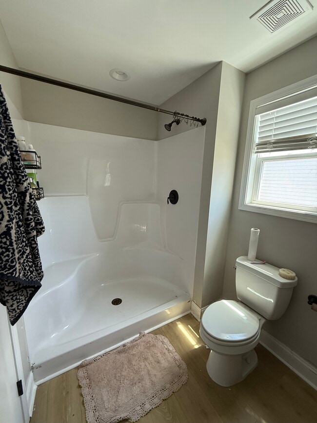 Photo - 1421 Branch Row