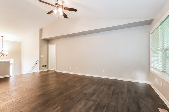 Photo - 2750 Old S Dr