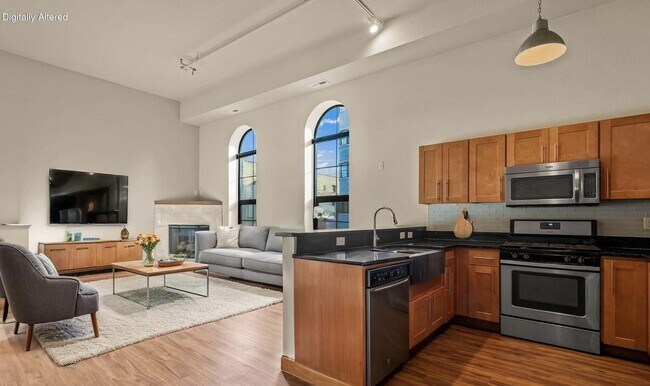 138 W Pittsburgh Ave