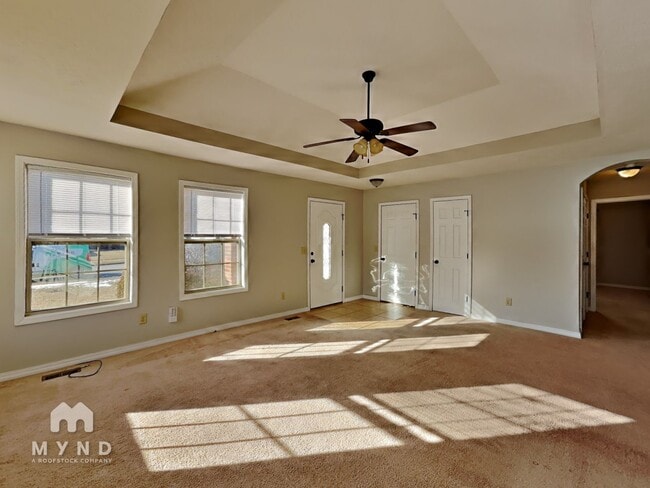 Photo - 664 S Mahn Ave