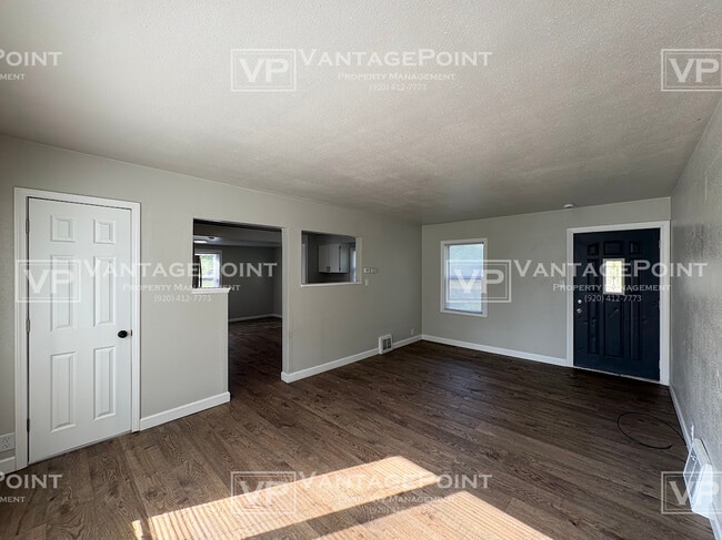 Photo - 1019 S Main St