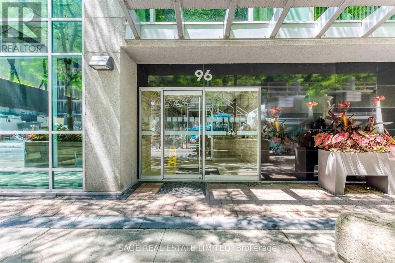 Photo - 96 St Patrick St Unit 914