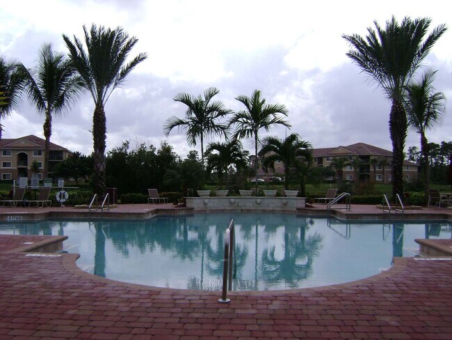 Photo - GORGEOUS 1 BEDROOM WITH WATER VIEWS IN POR...