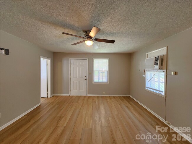 Photo - 408 Cannon St